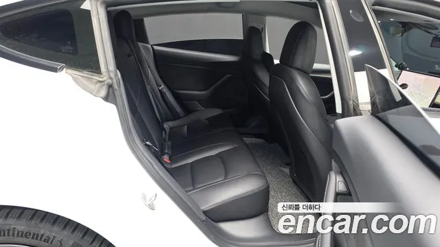 Tesla Model 3 2021 thumb 10