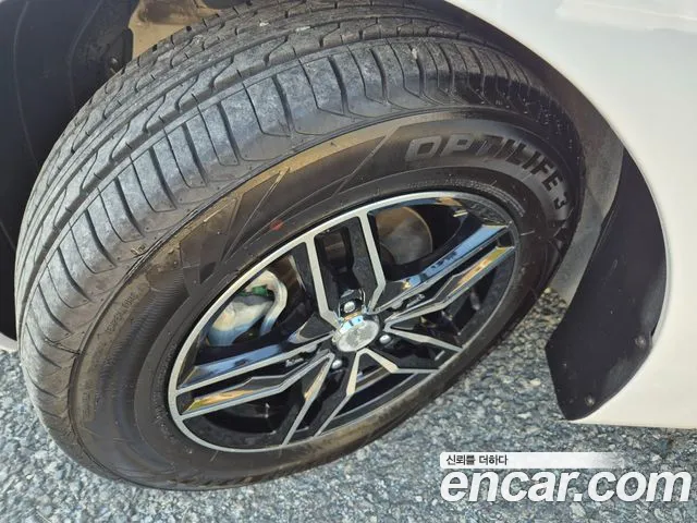Hyundai Avante 2013 thumb 5