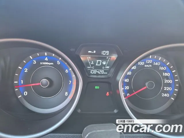 Hyundai Avante 2013 thumb 8