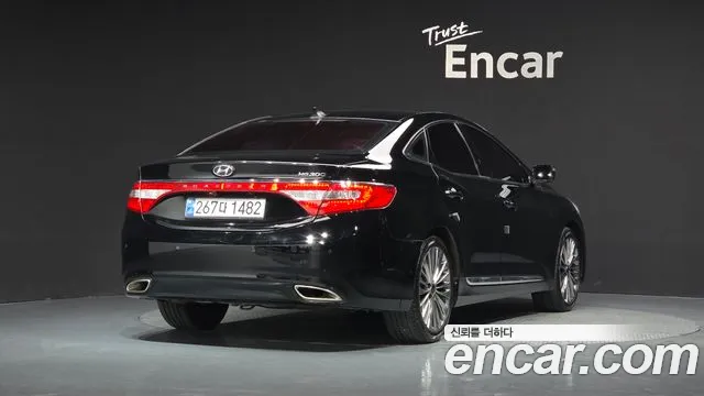 Hyundai Grandeur 2011 thumb 2