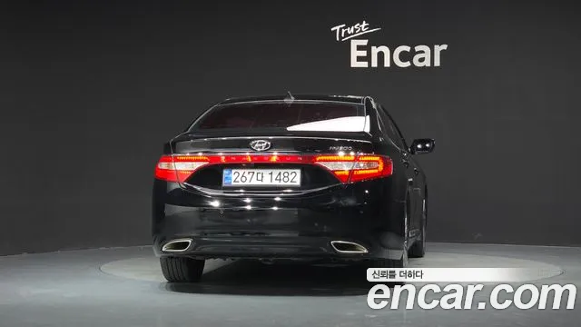 Hyundai Grandeur 2011 thumb 4