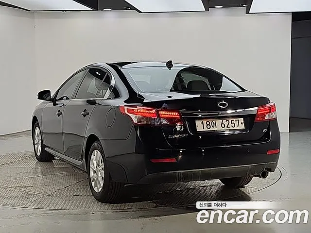 Renault-KoreaSamsung SM5 2015 thumb 3