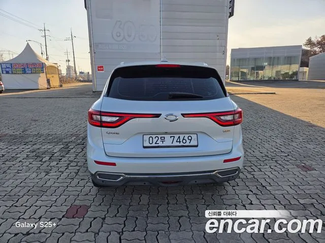Renault-KoreaSamsung Koleos 2017 thumb 4