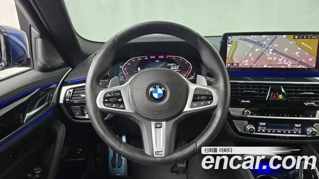 BMW 5-Series 2021 thumb 12