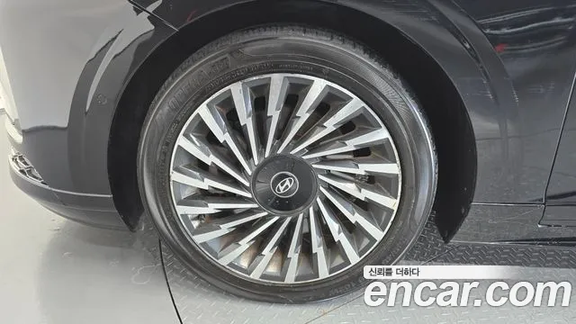 Hyundai Grandeur 2023 thumb 5
