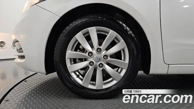 Kia K3 2014 thumb 5