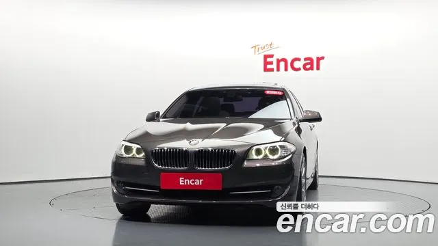 BMW 5-Series 2012 thumb 2