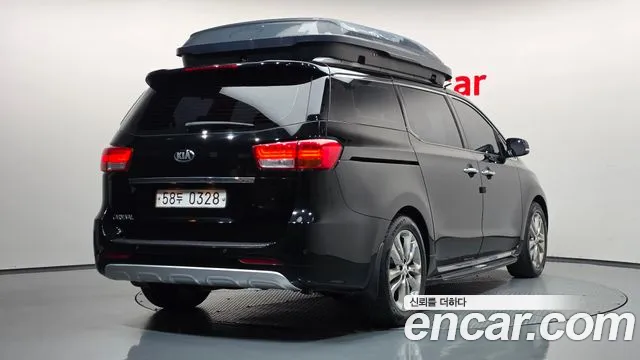 Kia Carnival 2015 thumb 2