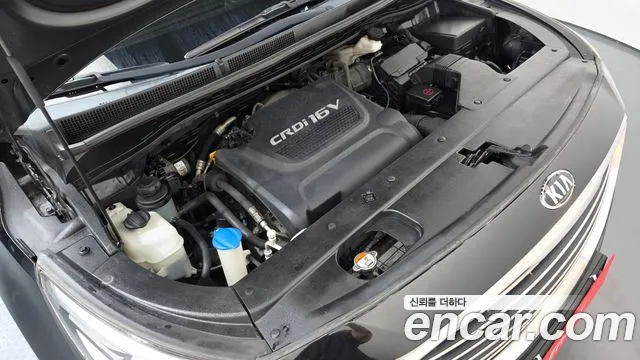 Kia Carnival 2015 thumb 6