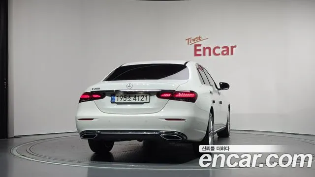 Mercedes-Benz E-Класс 2022 thumb 4