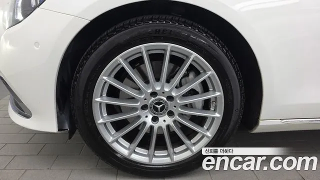 Mercedes-Benz E-Класс 2022 thumb 5