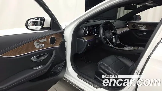 Mercedes-Benz E-Класс 2022 thumb 10