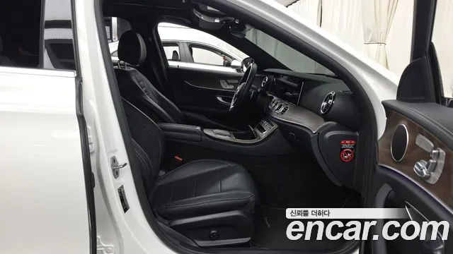 Mercedes-Benz E-Класс 2022 thumb 11