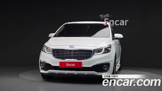 Kia Carnival 2016 thumb 3