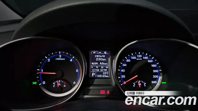 Hyundai Santa Fe 2015 thumb 8
