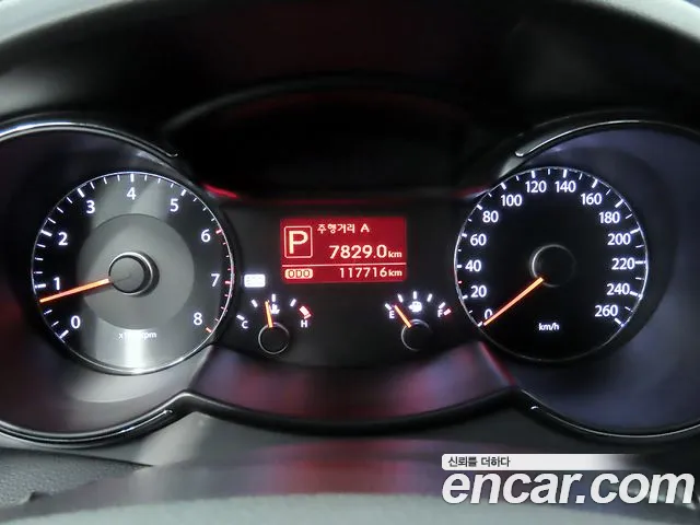 Kia K7 2010 thumb 9