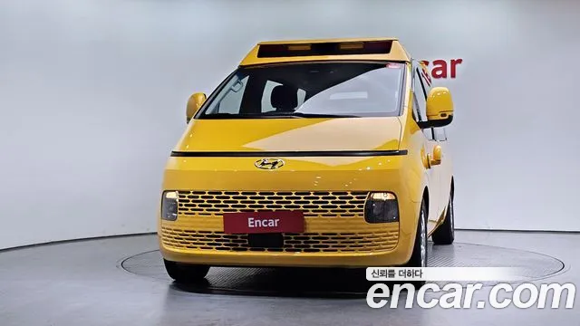 Hyundai Staria 2022 thumb 3