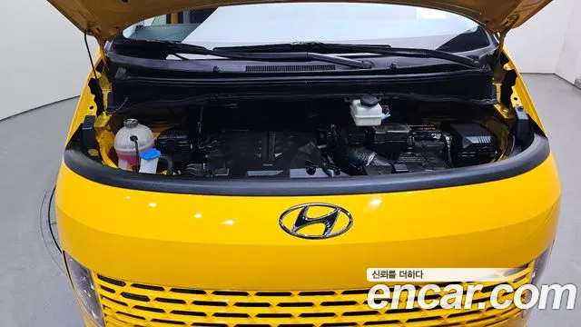 Hyundai Staria 2022 thumb 6