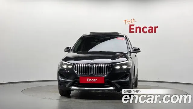 BMW X1 2022 thumb 2