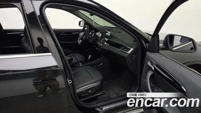 BMW X1 2022 thumb 10