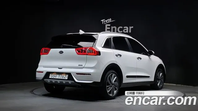 Kia Niro 2016 thumb 2