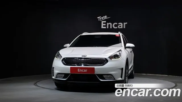 Kia Niro 2016 thumb 3