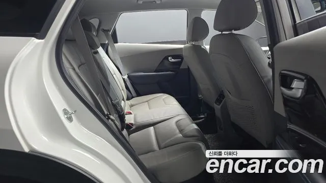 Kia Niro 2016 thumb 11