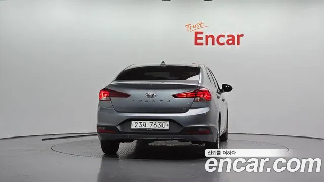 Hyundai Avante 2018 thumb 4
