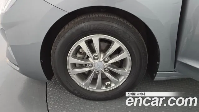 Hyundai Avante 2018 thumb 5