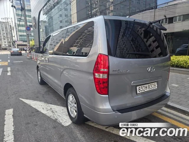 Hyundai Starex 2017 thumb 2