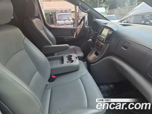 Hyundai Starex 2017 thumb 7