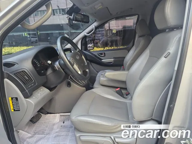 Hyundai Starex 2017 thumb 10