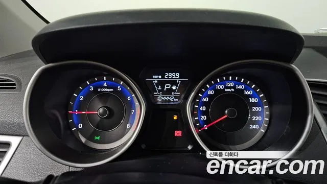 Hyundai Avante 2013 thumb 7