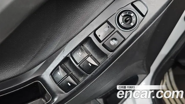 Hyundai Avante 2013 thumb 12