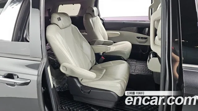 Kia Carnival 2020 thumb 10