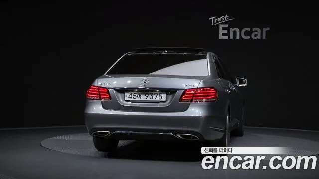 Mercedes-Benz E-Класс 2015 thumb 4