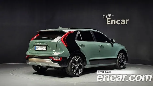 Kia Niro 2022 thumb 2