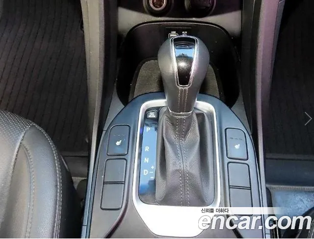 Hyundai Santa Fe 2016 thumb 10