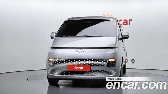 Hyundai Staria 2021 thumb 3