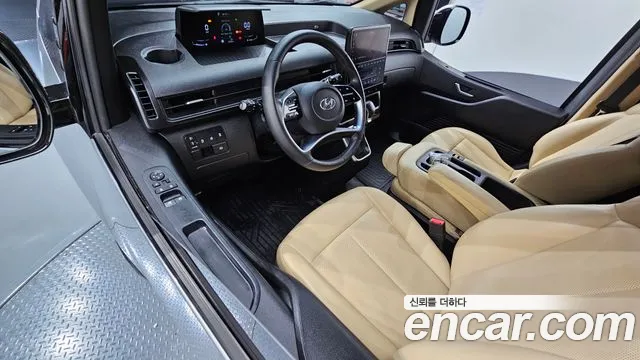 Hyundai Staria 2021 thumb 7
