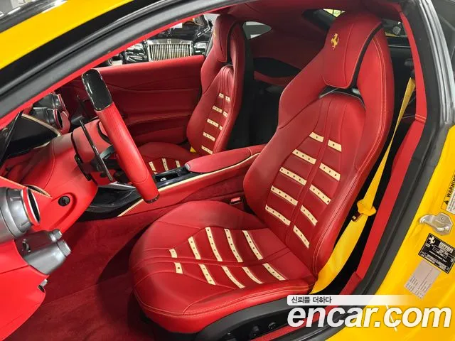 Ferrari 812 2020 thumb 6