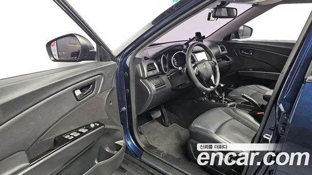 KG_Mobility_Ssangyong TIBOLI 2016 thumb 11
