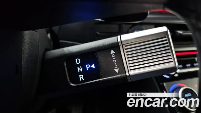 Hyundai Santa Fe 2023 thumb 9