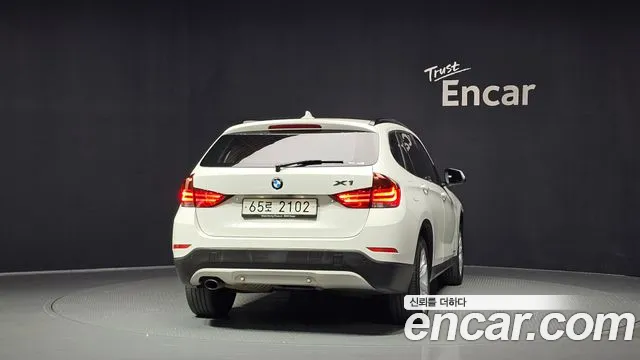 BMW X1 2015 thumb 4