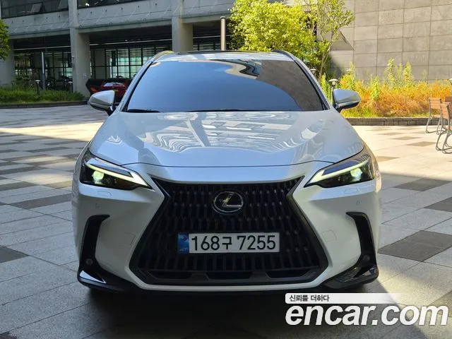 Lexus NX 2025 thumb 3