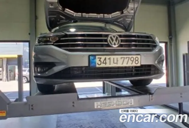 Volkswagen Jetta 2021 thumb 6