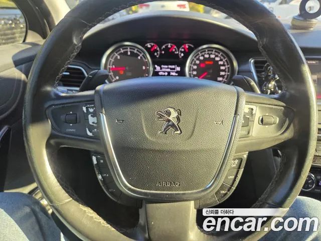 Peugeot 508 2015 thumb 8