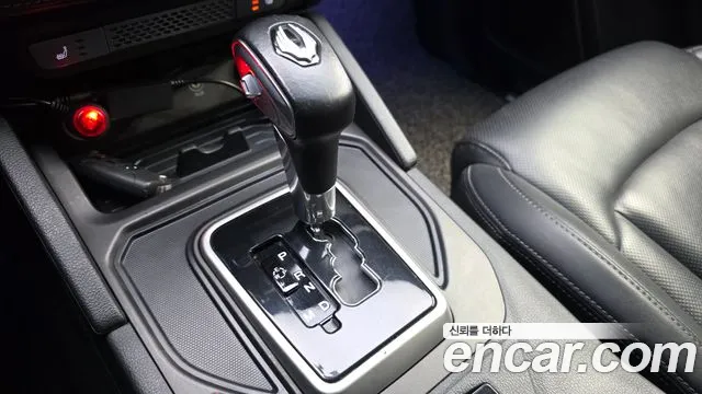 KG_Mobility_Ssangyong Rexton 2019 thumb 9