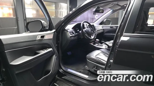 KG_Mobility_Ssangyong Rexton 2019 thumb 10