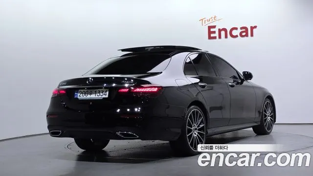 Mercedes-Benz E-Класс 2023 thumb 2